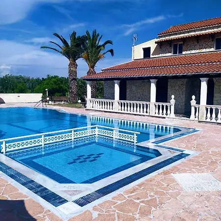 Blue Sky Apart-hotel 3*